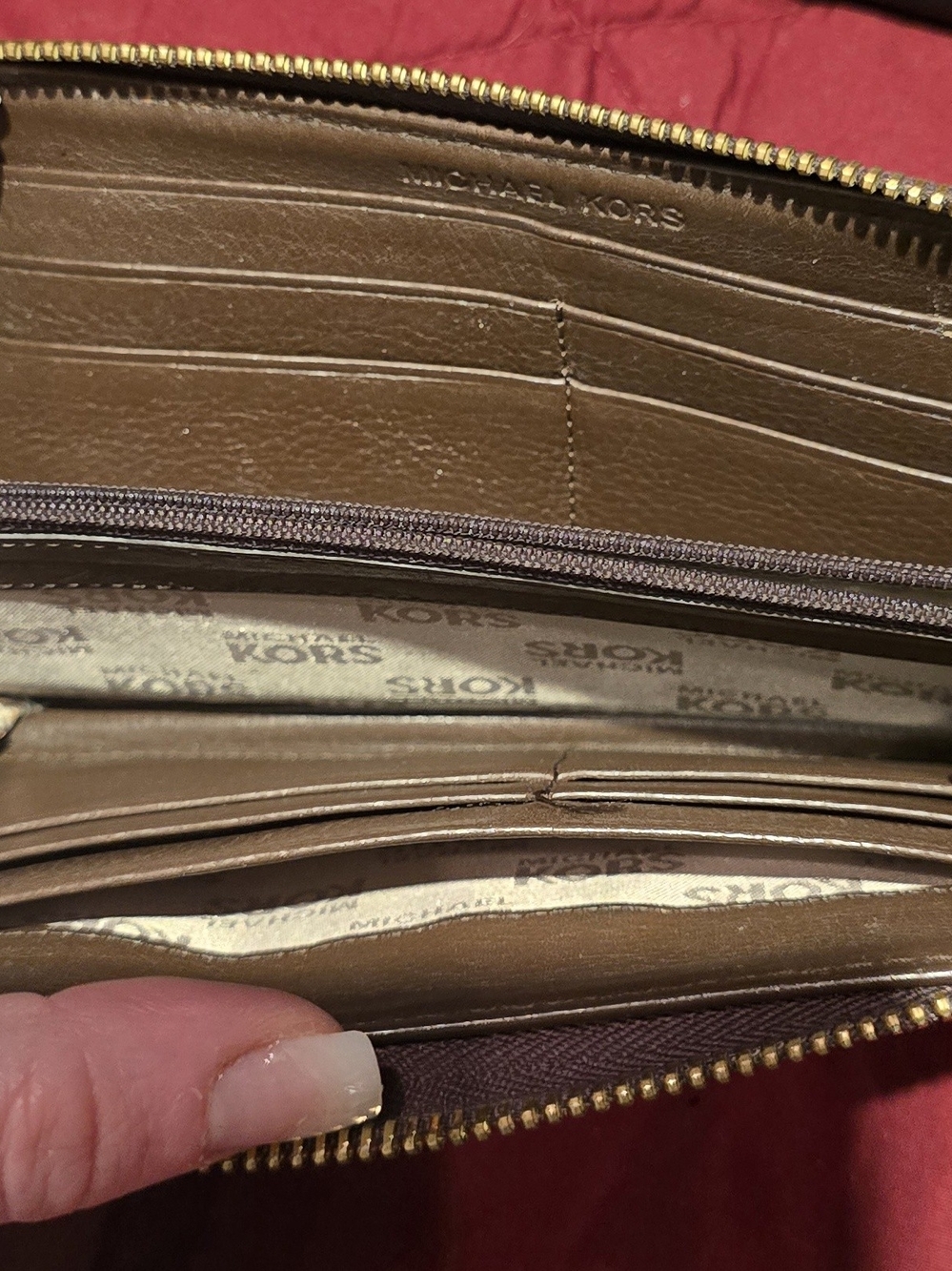 Wallets - Picture 4 of 6